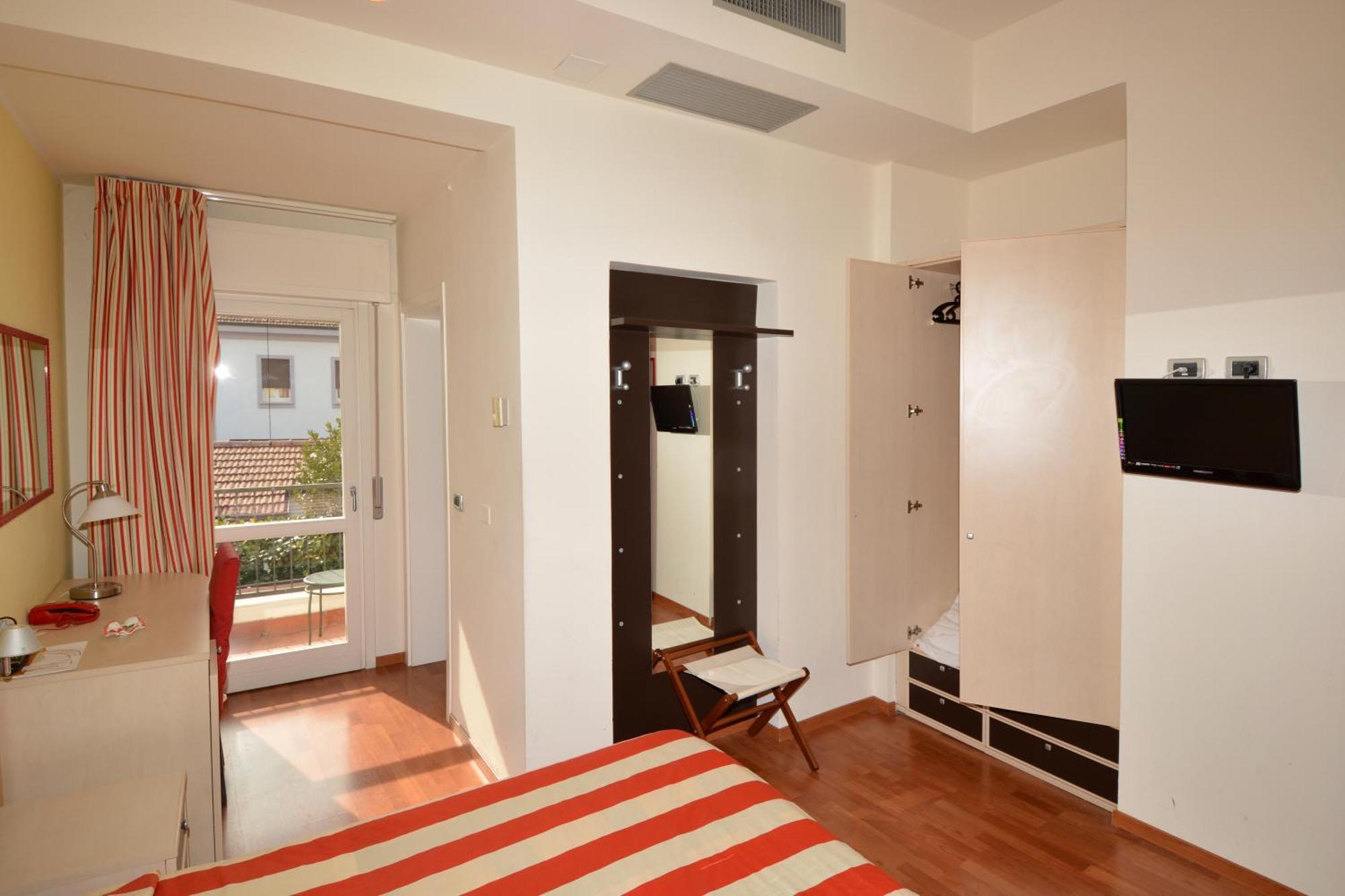 Albergo Cavallucci Sermide Exterior foto