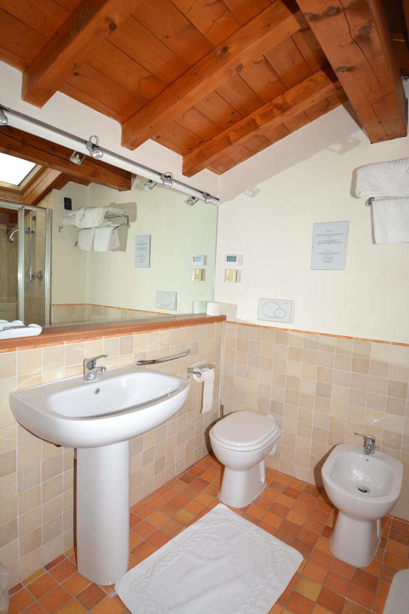 Albergo Cavallucci Sermide Exterior foto
